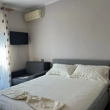 Waveside Getaway * Durres