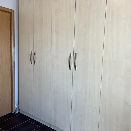 Waveside Getaway Durres