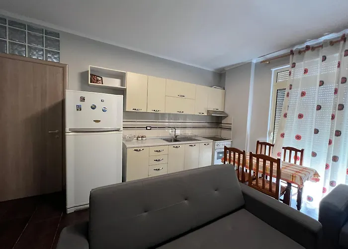 Waveside Getaway * Durrës