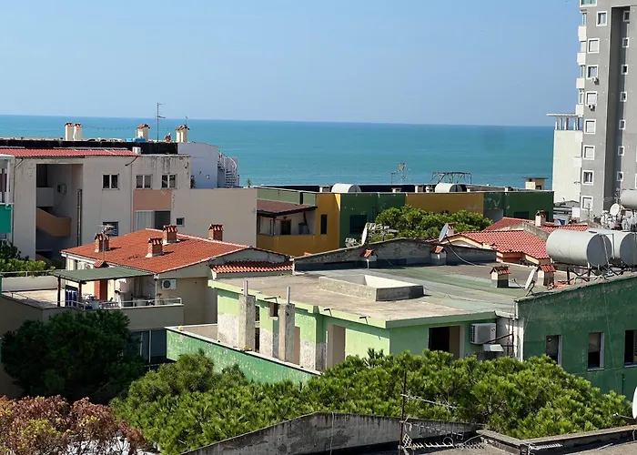 Waveside Getaway * Durrës